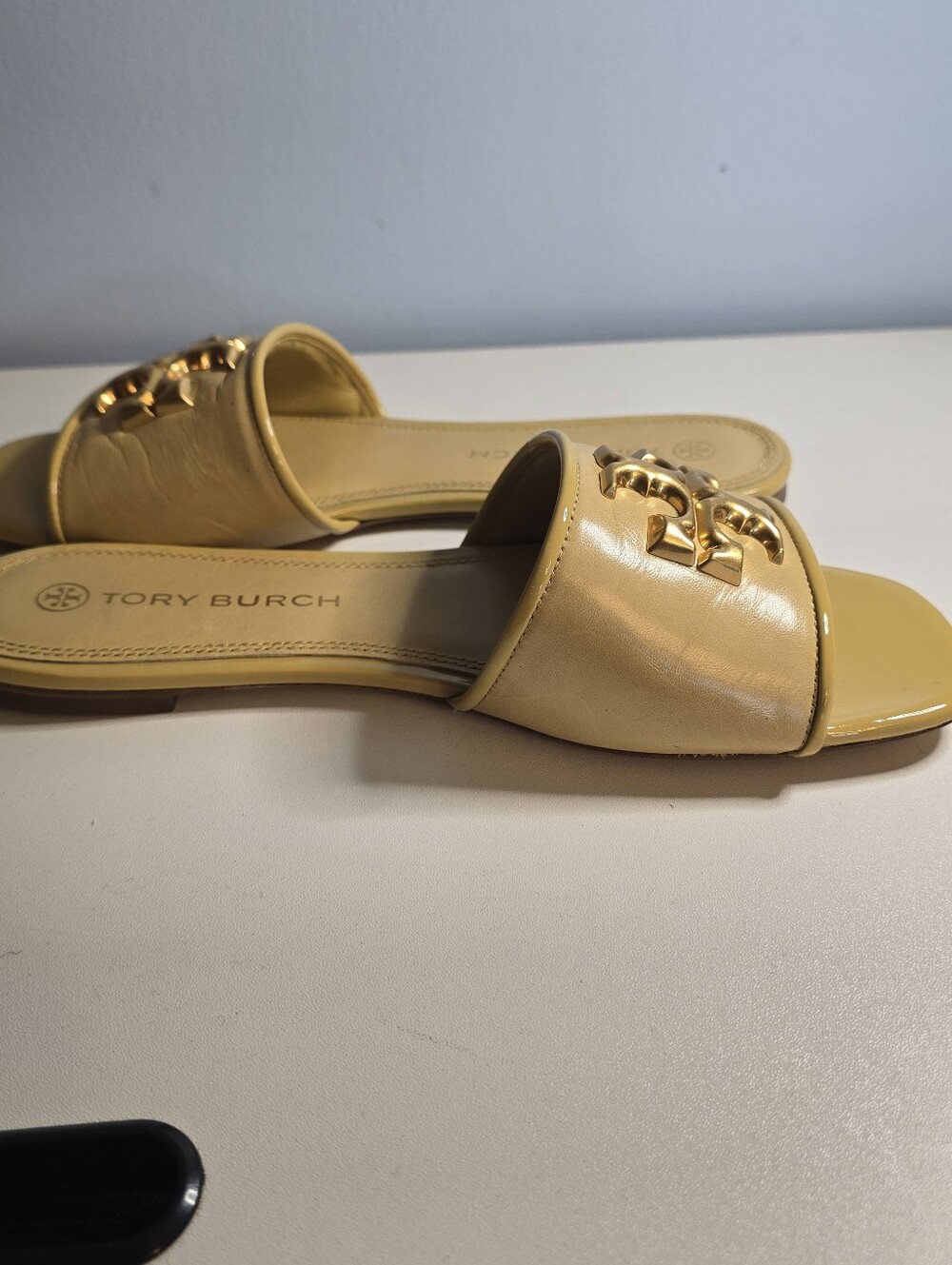 Tory Burch Gold Logo Yellow Eleanor Slide Sandals All Leather 7.5 Medium - Picture 9 of 12